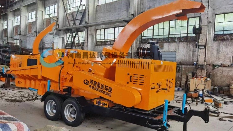 1703210150614341.jpg 內蒙古客戶訂購hc-6175大型移動檸條粉碎機.jpg